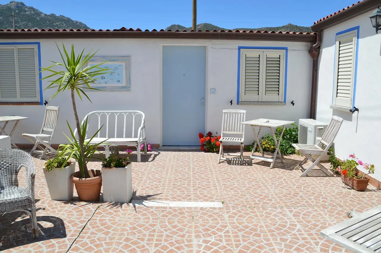 Hotel Il Timone Cugnana 3*,